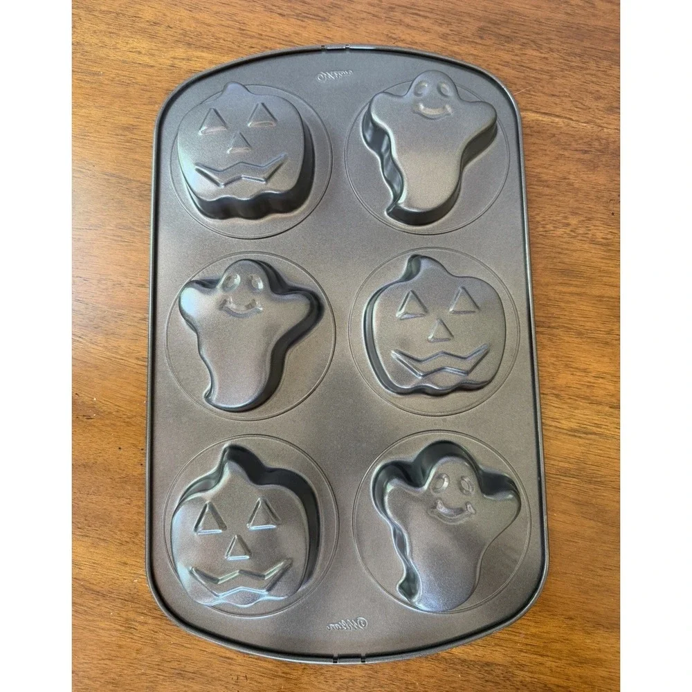 Wilton Halloween Mini Cake Pan Pumpkin Ghost 6 Cavity Non Stick Baking Dessert